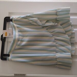 Ruffled.Women's skirt. -Gently worn